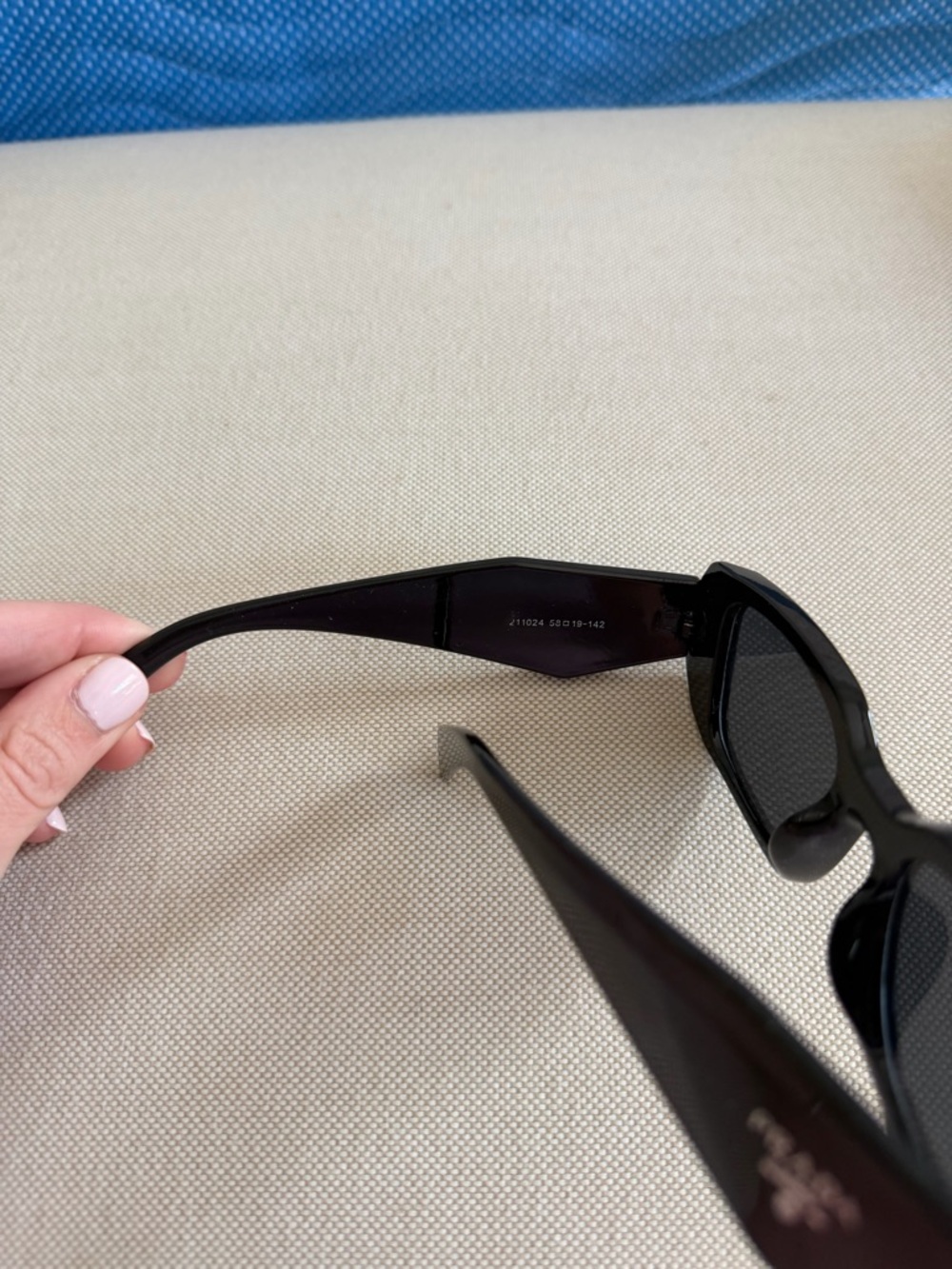 Prada Symbole sunglasses - Picture 5 of 5